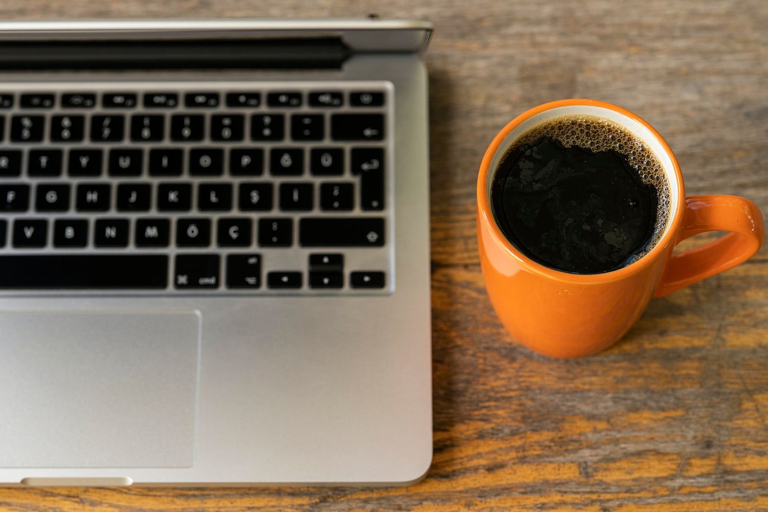 4 Coronavirus-Safe Side Hustles For Making Money from Home